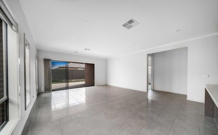 Location is Key - Photo 5