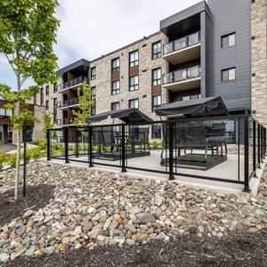 4 1/2 - Quartier résidentiel tranquille - Photo 2