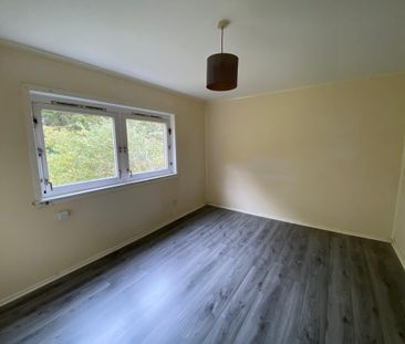 Rowantree Avenue, Rutherglen | £795 Monthly - Photo 3