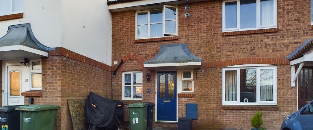 2 bedroom terraced house to rent - Photo 1