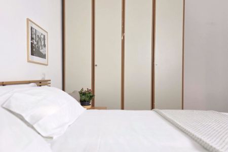 Via Macedonio Melloni, Milan, Lombardy 20129 - Photo 4