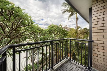 One-bedroom apartment in the heart of Marrickville - Photo 3