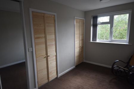 1 bedroom mews to rent - Photo 3