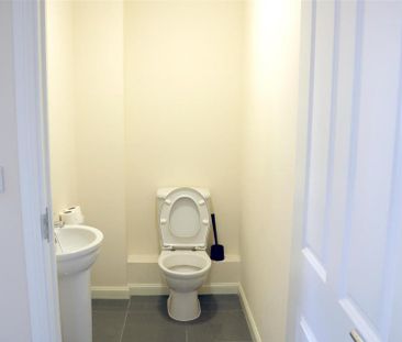 3 bedroom townhouse to rent - Photo 5