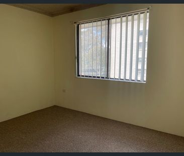 Two Bedroom in Prime Location! - Photo 1