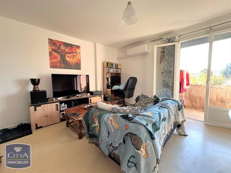 Location Appartement 2 pièces 46m² MONTAUBAN 82000 - Photo 2