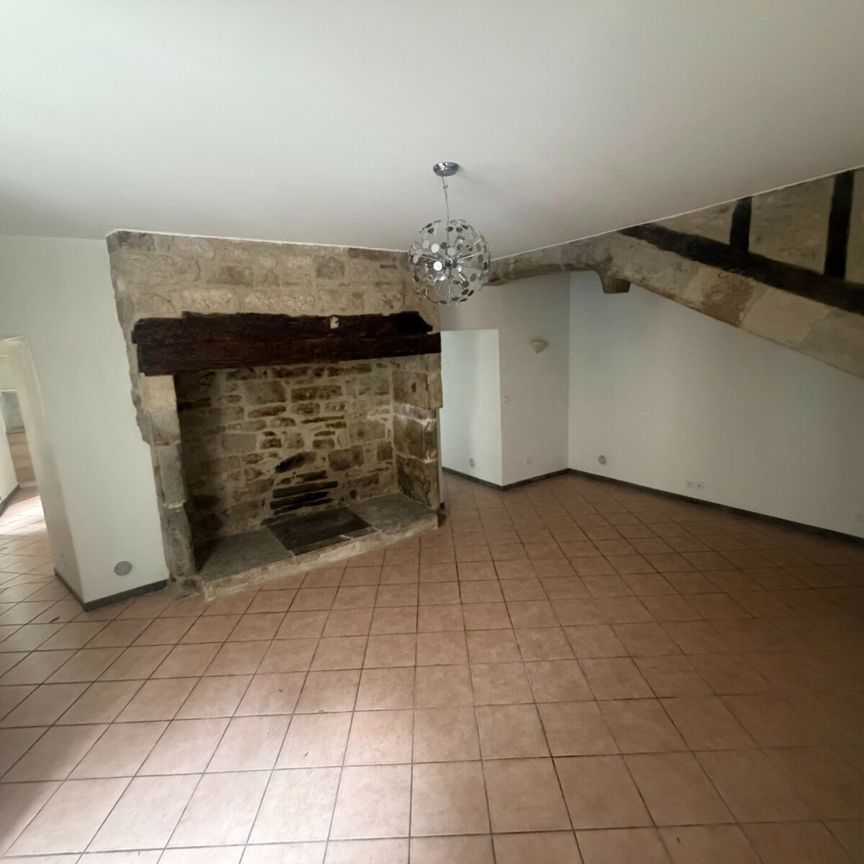 Location Appartement 2 pièces 48m² GRAMAT 46500 - Photo 1