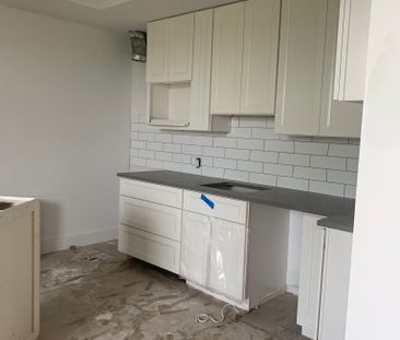 841 Grenon Ave - Photo 6