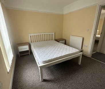 38 Benburb Street, Belfast BT12 6JG - Photo 5