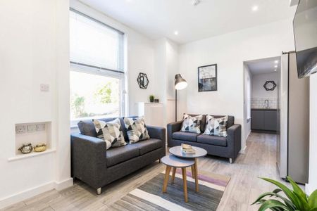 6 bedroom house to rent - Photo 3