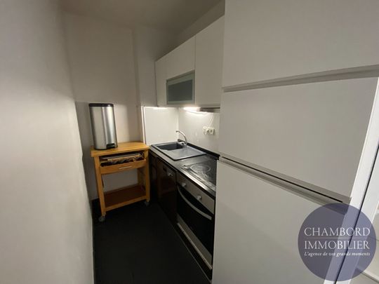 Appartement T2 loué à Blois : un bien d'exception dans un hôtel particulier Renaissance classé - Photo 1
