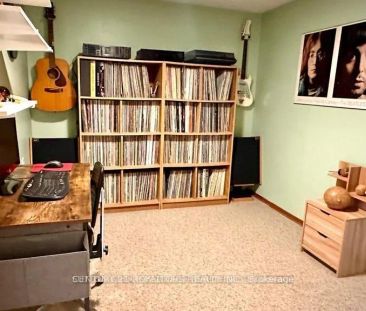 404 TRENT STREET W - Photo 1