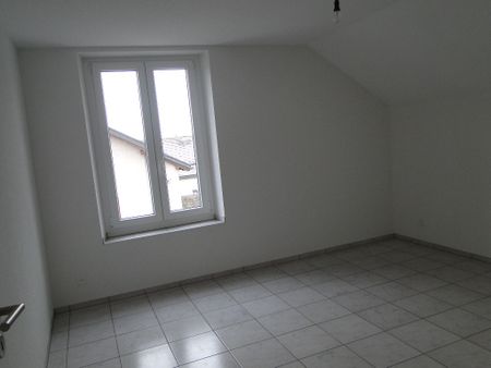 Per sofort zu vermieten: Moderne 4.5 Zi-Wohnung mit Gartenanteil und eigene Waschmaschine in 5012 Schönenwerd - Foto 4