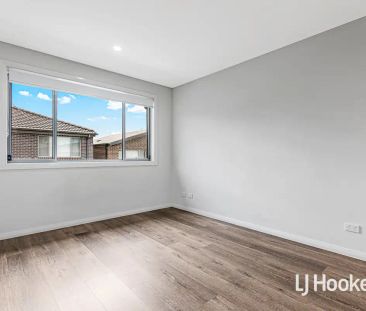 12 Talland Street, Riverstone NSW 2765 - Photo 6