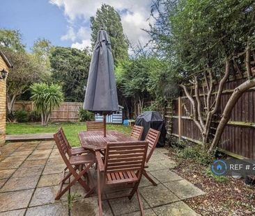 1 bedroom in a house share to rent - Photo 5