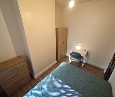 Room in a Shared House, North Grove, N15 - Photo 5