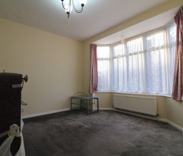 Basingstoke Road, Reading, RG2 0JA - Photo 1