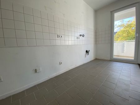 *** Charmante 2-Zimmerwohnung mit großem S-W-Balkon in ruhiger Lage! *** - Photo 5