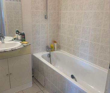 3 pièces - 65,04 m² - 2ème étage - Colocation non autorisée - Photo 3