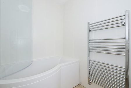 2 bedroom cottage to rent - Photo 2