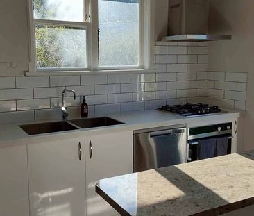 At home on Tyne - Photo 3