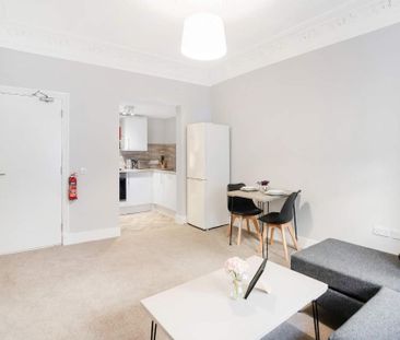 2 bedroom parking to rent - Photo 1