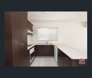 PERFECTLY POSITIONED CLOSE TO SHOPS & SCHOOLS! - Photo 3