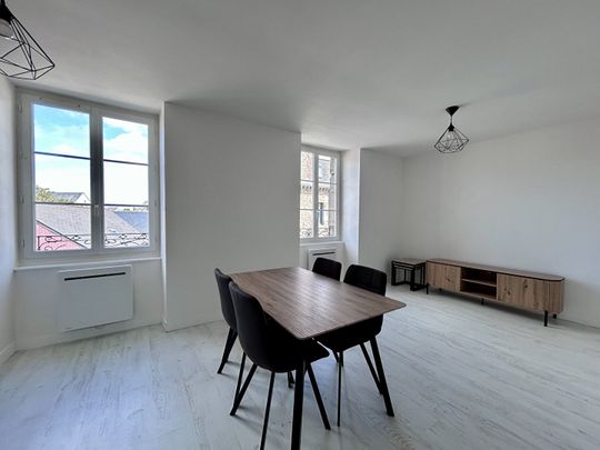 Location Appartement 2 pièces 36m² DOL DE BRETAGNE 35120 - Photo 1