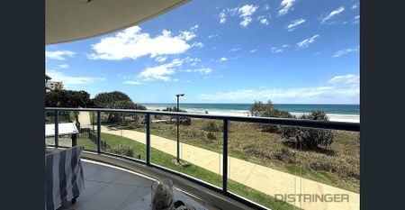 ABSOLUTE BEACHFRONT APARTMENT - Bilinga Beach - Photo 4