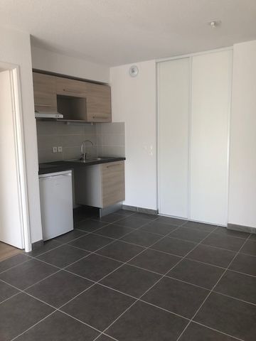 APPARTEMENT T2 40M - Photo 3