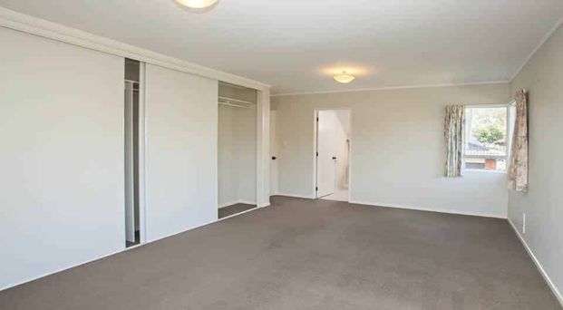 **Immaculate 4-Bedroom Family Home in Prime Lo... - Photo 1