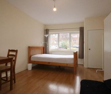 Room in a Shared Flat, Capstan Square, E14 - Photo 6