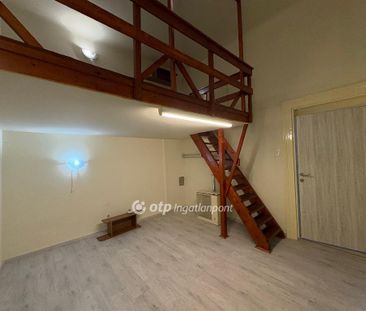 Pázmány Péter Katolikus Egyetem, 1088, Budapest - Photo 4