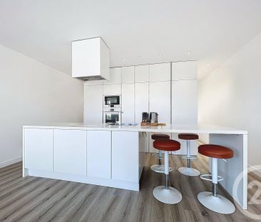 Location Appartement 3 pièces 84m² NICE 06000 - Photo 3