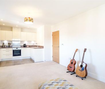 1 bedroom flat to rent - Photo 2
