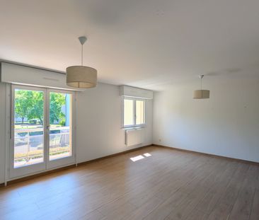 Location Appartement 3 pièces 76m² ILLKIRCH GRAFFENSTADEN 67400 - Photo 2