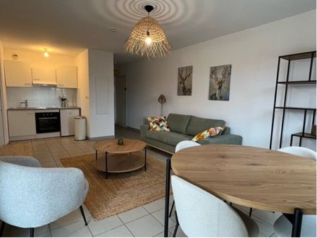 Location Appartement 2 pièces 44m² ST PIERRE DU MONT 40280 - Photo 2