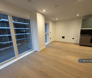 Studio to rent - Photo 1