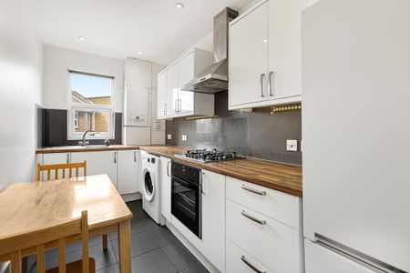 2 bedroom flat to rent - Photo 5