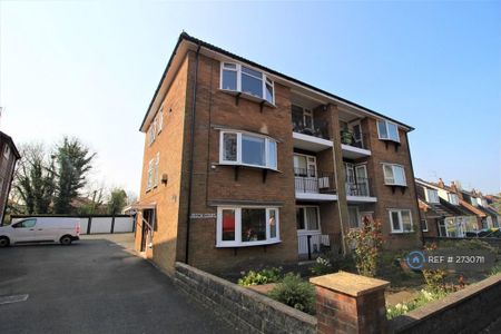 1 bedroom flat to rent - Photo 2