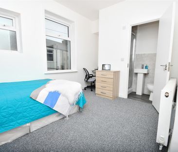 1 bed house share to rent in Healey Wood Road, Burnley, BB11 - Photo 2