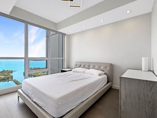 For Lease - 2200 Lakeshore Boulevard Unit# 3210, Toronto, Ontario - Photo 1