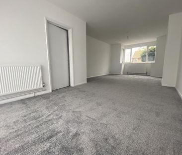 4 bedroom terraced house to rent - Photo 1