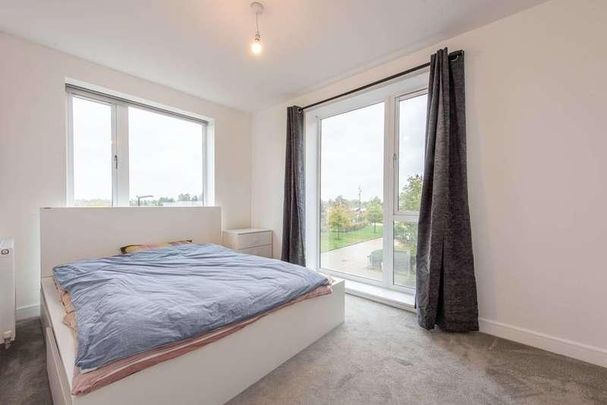 Henry Darlot Drive, Mill Hill East, NW7 - Photo 1