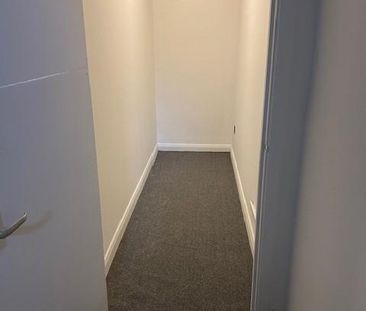 Ground floor flat to rent - Photo 5