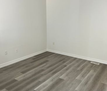 For Lease - 42 Southeast Pass, Whitchurch-Stouffville, Ontario - Photo 3