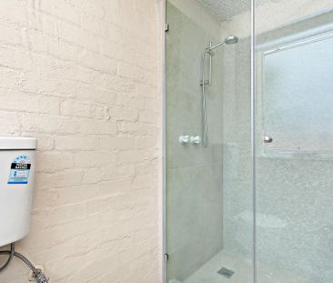 Light Filled and Position Perfect - Photo 4