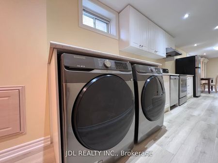 For Lease - 23 Toporowski Avenue, Richmond Hill, Ontario - Photo 3