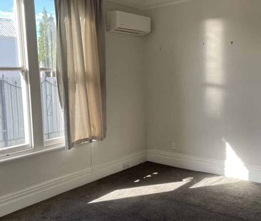 Two bedroom on Stanmore! - Photo 4