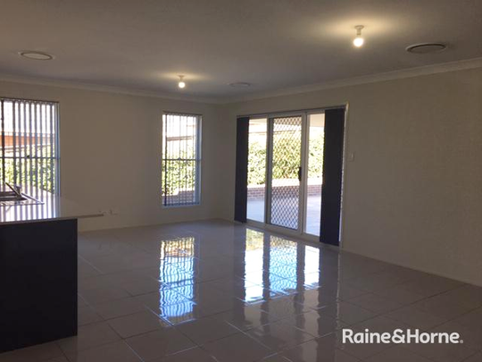 Executive Family Home In Renwick Estate - Photo 1